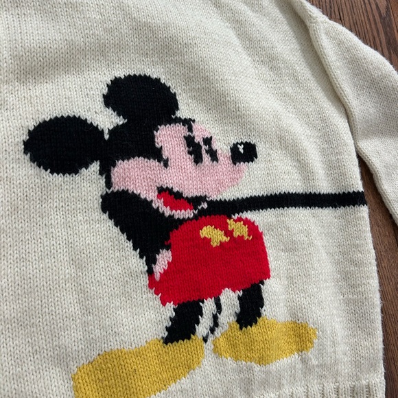 Vintage hand knit Mickey Mouse Minnie Mouse cream 70s sweater: Rare - Picture 12 of 13